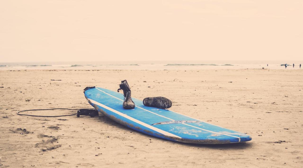 Mahara Caparica Surf Camp كاباريكا المظهر الخارجي الصورة